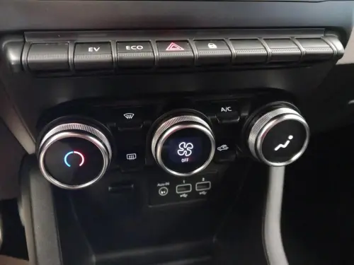 Renault Clio Clio E-Tech 140 - 21N Limited - Photo 21