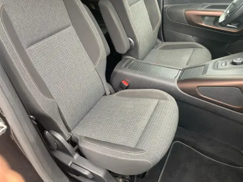 Peugeot Rifter Standard BlueHDi 130 S&S EAT8 GT Line - Photo 16