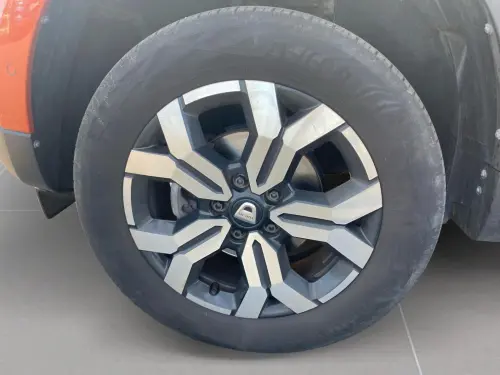 Dacia Duster TCe 150 FAP 4x2 EDC Prestige - Photo 8