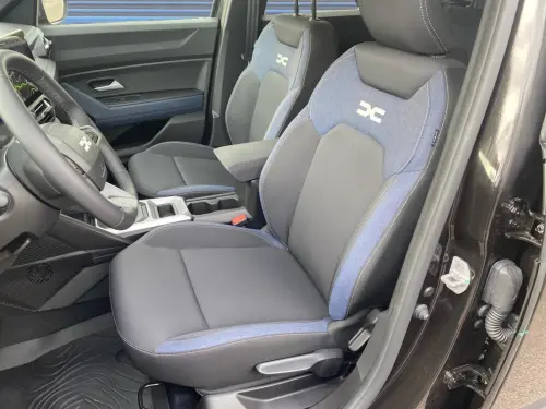 Dacia Duster Hybrid 140 Journey - Photo 9