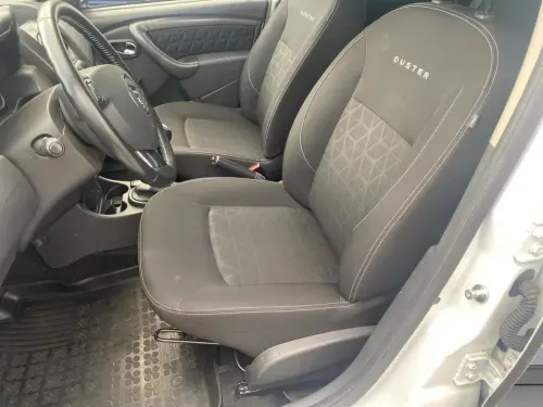 Dacia Duster 1.5 dCi 110 4x2 Prestige - Photo 9