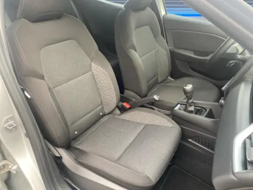 Renault Clio Clio TCe 90 Equilibre - Photo 16