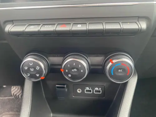 Renault Clio Clio TCe 90 Equilibre - Photo 21