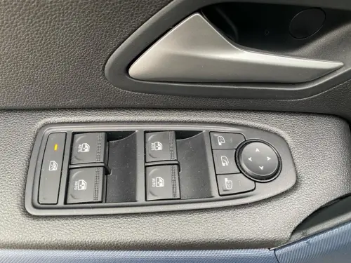 Dacia Duster Hybrid 140 Journey - Photo 10