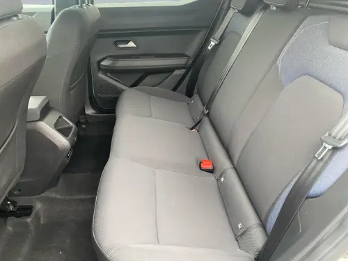 Dacia Duster Hybrid 140 Journey - Photo 15