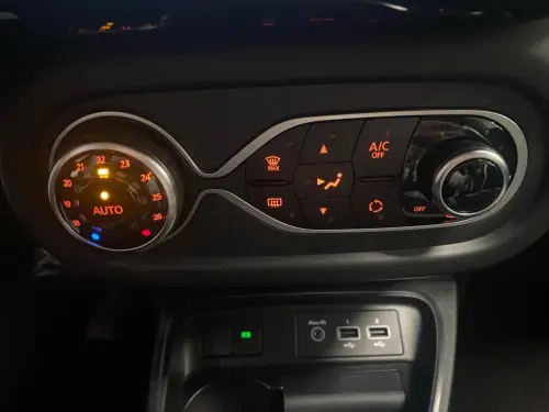 Renault Twingo E-Tech Twingo III E-Tech SL Urban Night - Photo 21