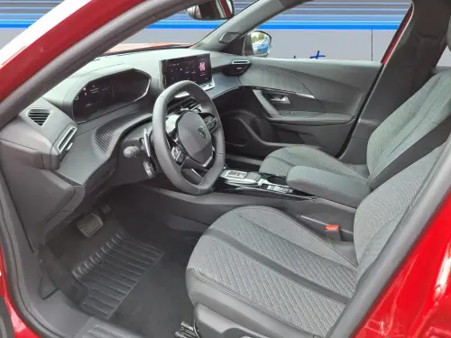 Peugeot 2008 BlueHDi 130 S&S EAT8 Allure - Photo 9