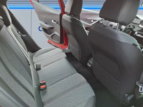 Peugeot 2008 BlueHDi 130 S&S EAT8 Allure - Photo 15