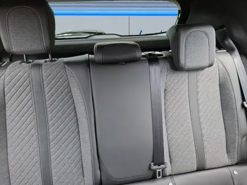 Peugeot 2008 BlueHDi 130 S&S EAT8 Allure - Photo 17