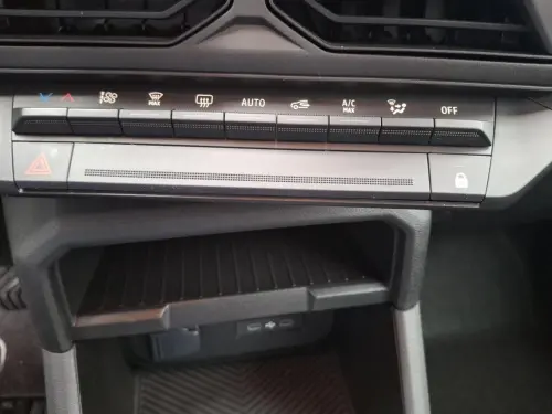 Dacia Duster Hybrid 140 4x2 Journey - Photo 22