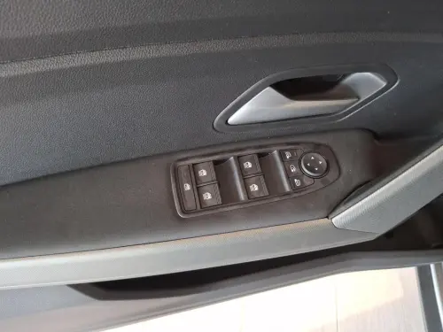 Dacia Bigster Hybrid 155 Journey - Photo 10