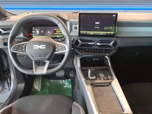 Dacia Bigster Hybrid 155 Journey - Photo 11