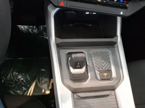 Dacia Bigster Hybrid 155 Journey - Photo 14
