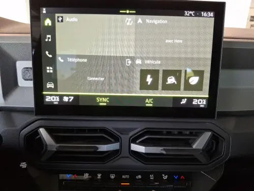 Dacia Bigster Hybrid 155 Journey - Photo 20