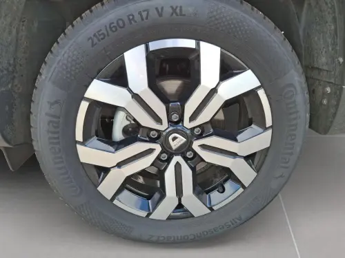 Dacia Duster ECO-G 100 4x2 Prestige + - Photo 8
