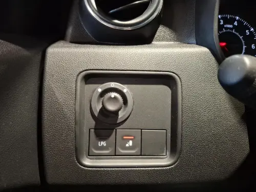 Dacia Duster ECO-G 100 4x2 SL Extreme - Photo 24