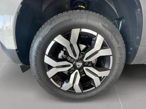 Dacia Duster ECO-G 100 4x2 Prestige + - Photo 8