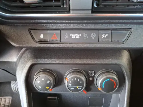 Dacia Sandero SCe 65 - 22 Essentiel - Photo 24
