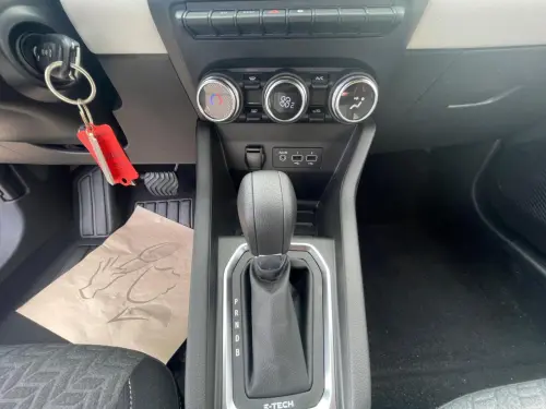 Renault Clio Clio E-Tech 140 - 21N Limited - Photo 14