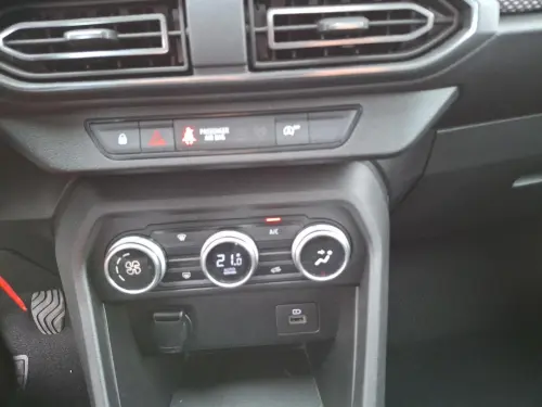 Dacia Sandero SCe 65 - 22 Confort - Photo 21