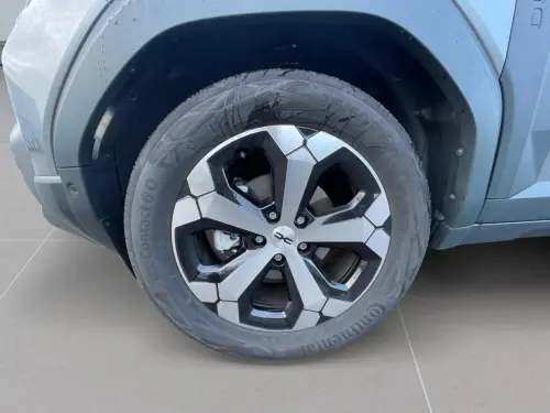 Dacia Duster Hybrid 140 Journey - Photo 8
