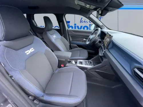 Dacia Duster Hybrid 140 Journey - Photo 16