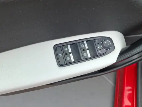 Renault Captur E-Tech Plug-in 160 Intens - Photo 10