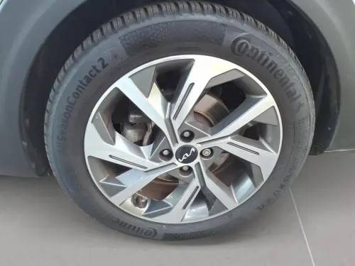 Kia Stonic 1.0 T-GDi 100 ch BVM6 GT Line - Photo 8