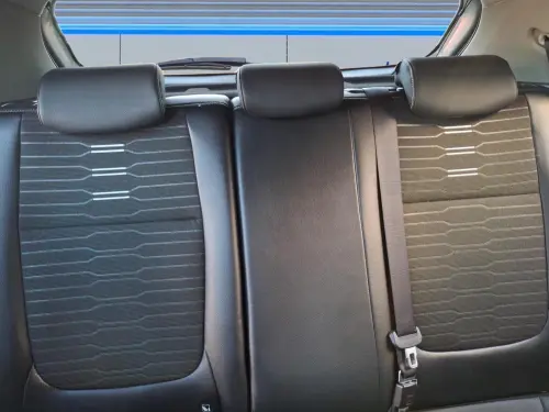 Kia Stonic 1.0 T-GDi 100 ch BVM6 GT Line - Photo 17