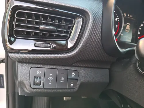 Kia Stonic 1.0 T-GDi 100 ch BVM6 GT Line - Photo 22