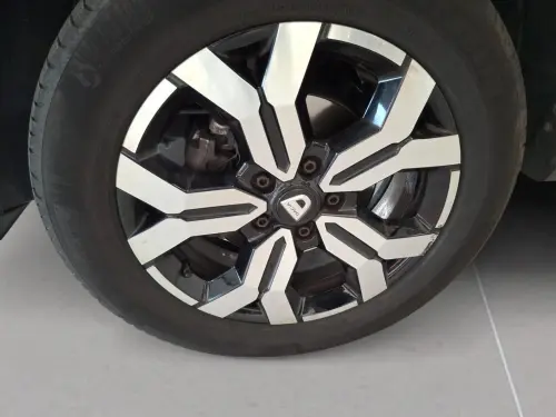 Dacia Duster ECO-G 100 4x2 Prestige + - Photo 8