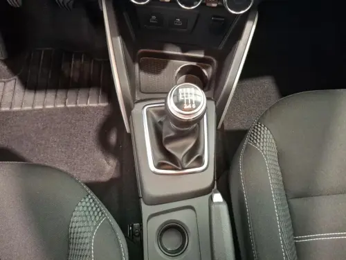 Dacia Duster ECO-G 100 4x2 Prestige + - Photo 14