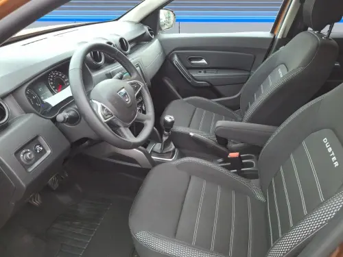 Dacia Duster ECO-G 100 4x2 Prestige - Photo 9