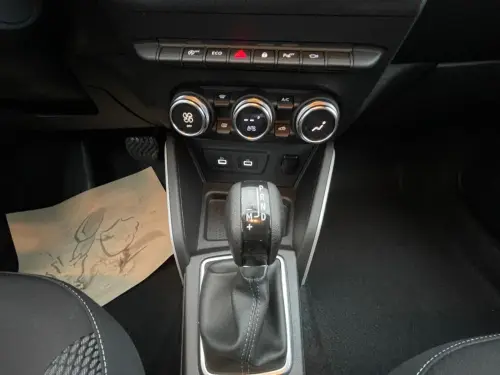 Dacia Duster TCe 150 FAP 4x2 EDC Prestige - Photo 14