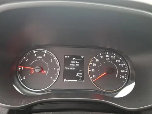 Dacia Sandero SCe 65 Essentiel - Photo 13