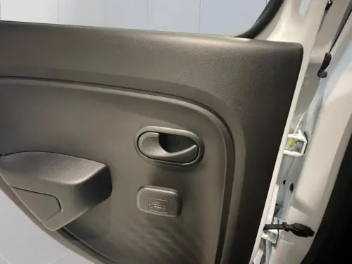 Renault Twingo E-Tech Twingo III E-Tech Authentic - Photo 13