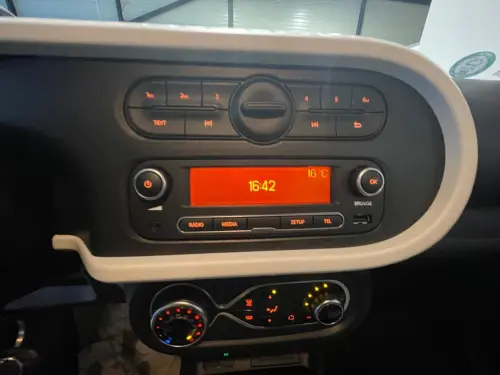 Renault Twingo E-Tech Twingo III E-Tech Authentic - Photo 20