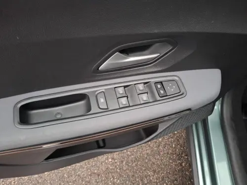 Dacia Sandero ECO-G 100 GSR2 Stepway Extreme + - Photo 10