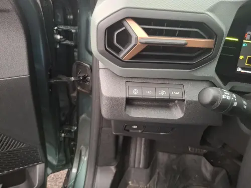 Dacia Duster Hybrid 140 Extreme - Photo 21
