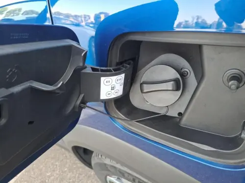 Renault Captur E-Tech Plug-in 160 Intens - Photo 24