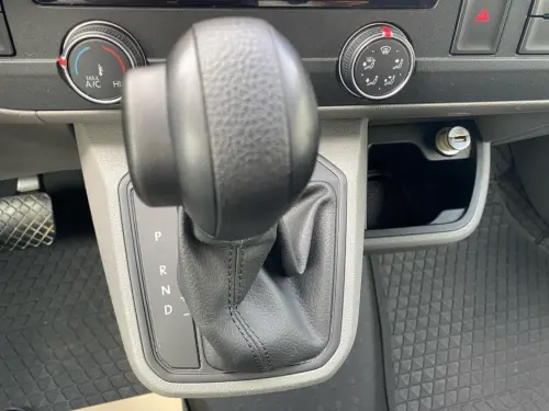 Volkswagen transporter TRANSPORTER 6.1 VAN L1H1 2.0 TDI 204 DSG7 BUSINESS PLUS - Photo 22
