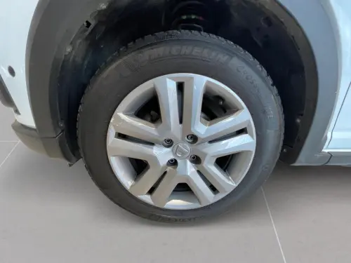 Dacia Sandero TCe 90 - 22 Stepway Confort - Photo 8