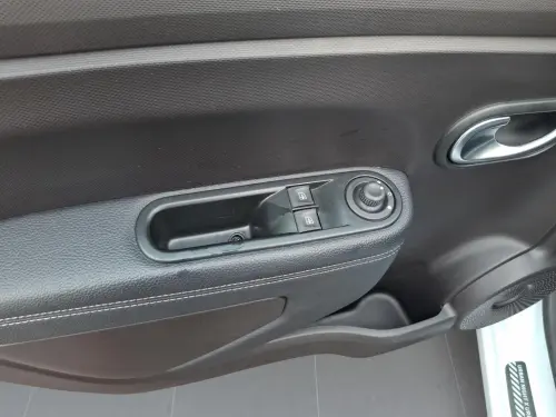 Renault Twingo E-Tech Twingo III E-Tech SL Urban Night - Photo 10