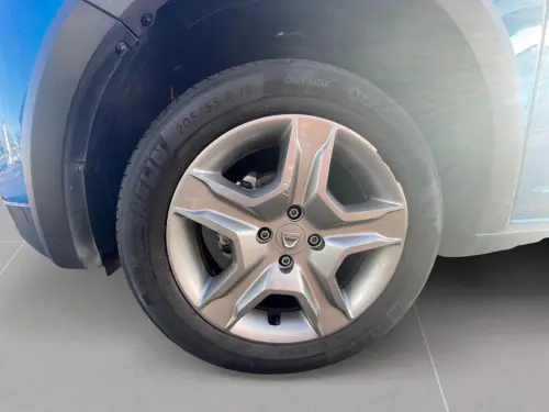 Dacia Sandero ECO-G 100 Stepway - Photo 8