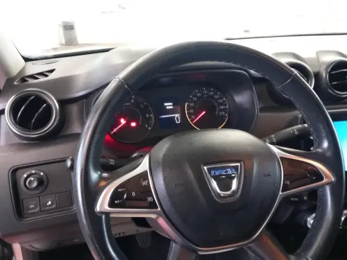 Dacia Duster ECO-G 100 4x2 Prestige + - Photo 13