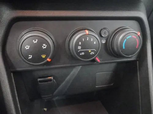 Dacia Sandero ECO-G 100 Essentiel - Photo 23