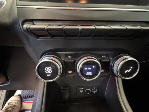 Renault Captur E-Tech 145 - 21 Business - Photo 21