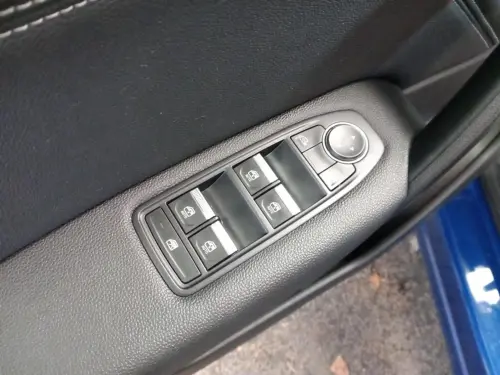 Renault Captur E-Tech full hybrid 145 Techno fast track - Photo 10