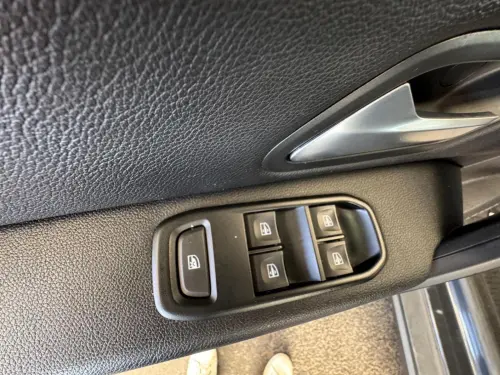 Dacia Duster ECO-G 100 4x2 Prestige + - Photo 19