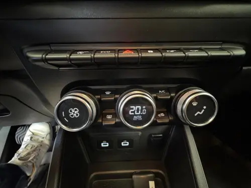 Dacia Duster ECO-G 100 4x2 Prestige + - Photo 22